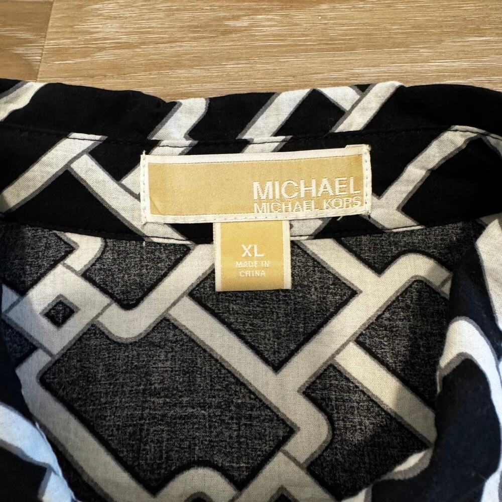 Michael Kors | Black and White Chain Print Blouse size XL - Picture 11 of 12
